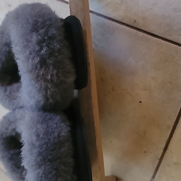 Uggs Moraene fur Slippers SZ 8 - Picture 6 of 10